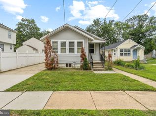 205 W Evergreen Ave, Somerdale, NJ 08083