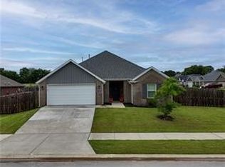 203 S Nightfall Ave, Farmington, AR 72730