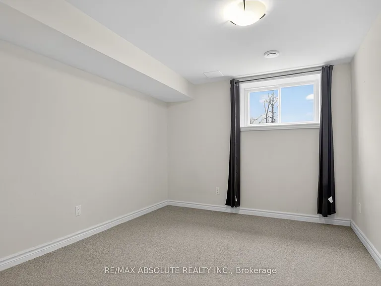 15 Seabert Dr — Photo 13