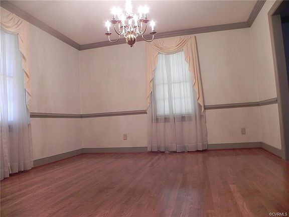 3rd image of 317 Lee Ct