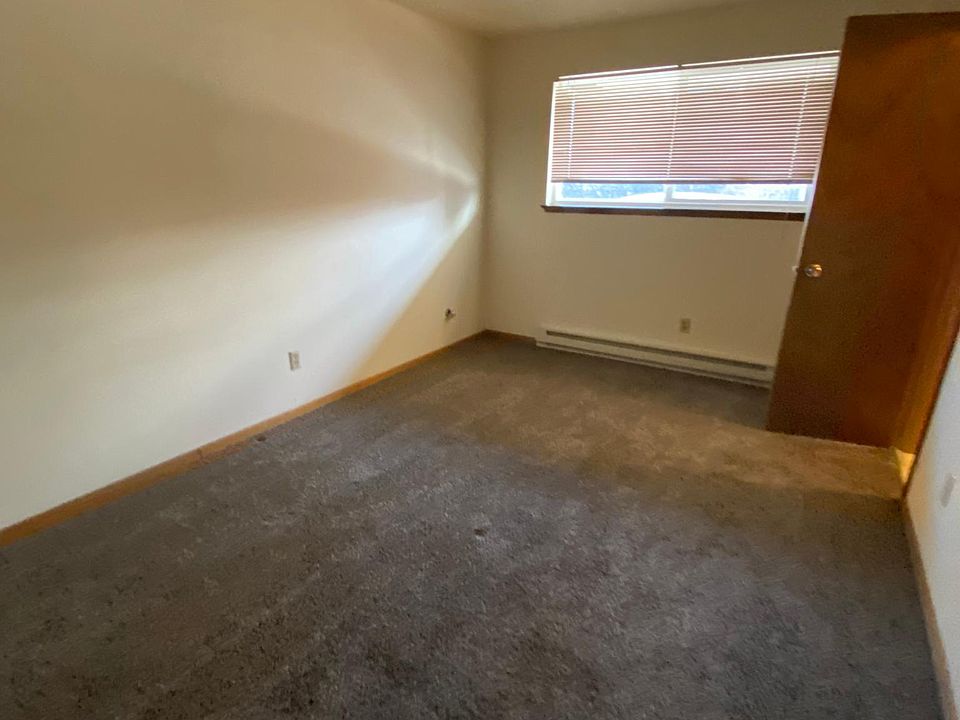 2nd image of 2705 W Nob Hill Blvd APT C