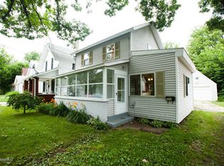 223 Burr Oak St NE, Grand Rapids, MI 49505