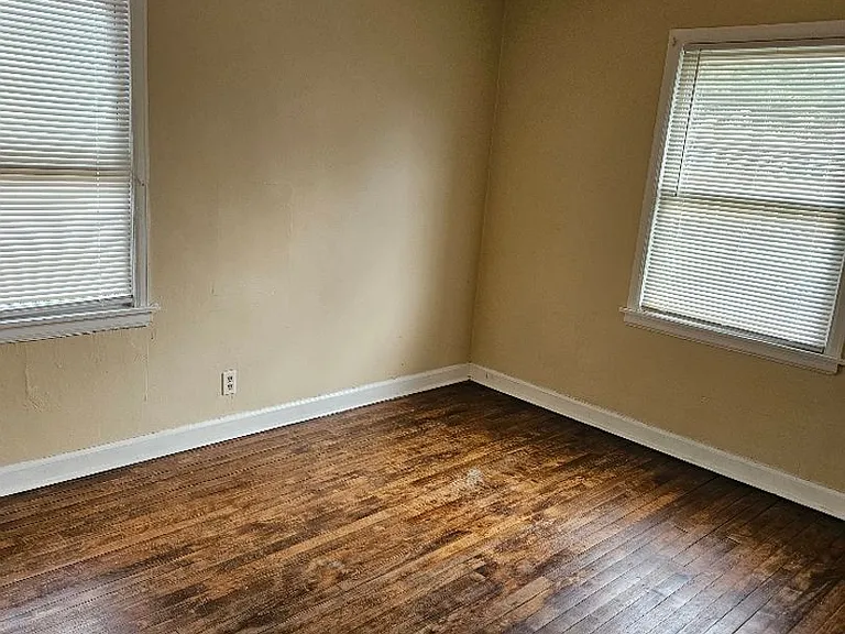 4522 N Teutonia Ave — Photo 7