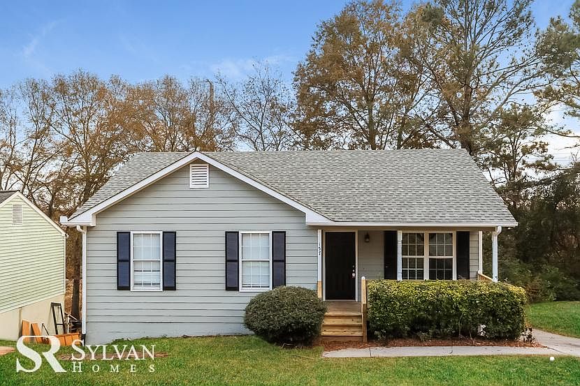 1st image of 157 Mayflower Cir