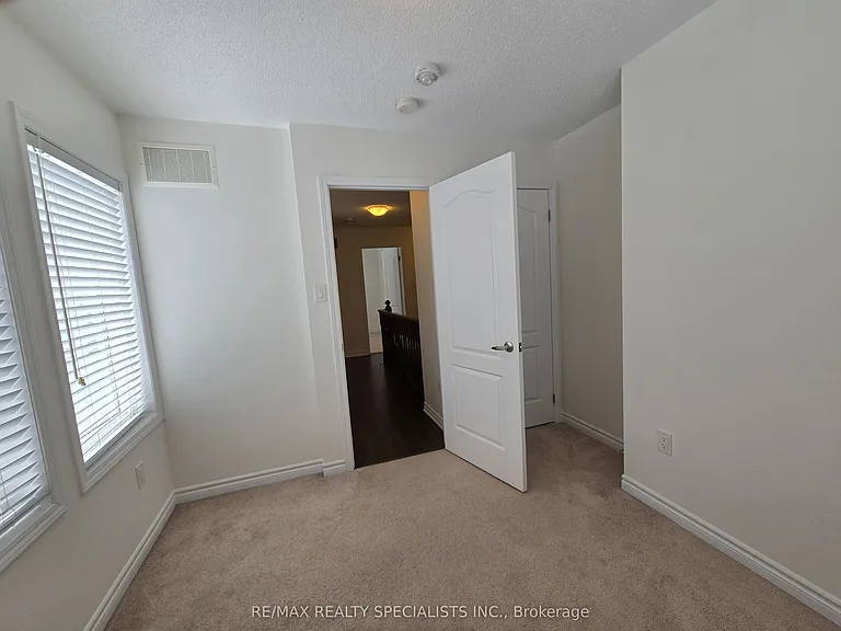 261 Casson Point — Photo 26