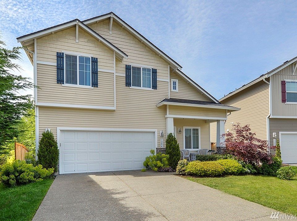 1st image of 1204 50th St NE