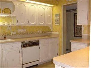 3rd image of 5840 W 104th St APT 216
