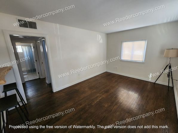 9028 W Delaware Pkwy, Munster, IN 46321