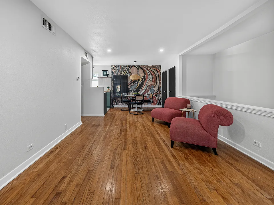 102 Harrison Ave #4
