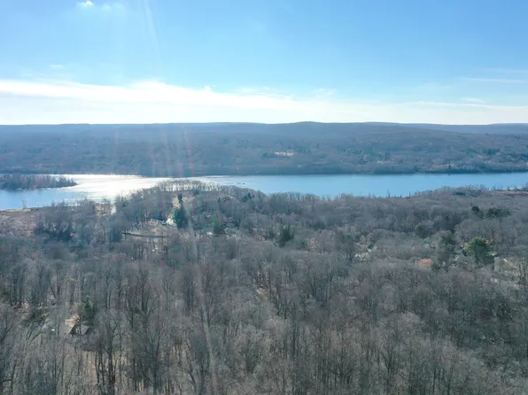 Quarry Hill Road, Haddam, CT 06438