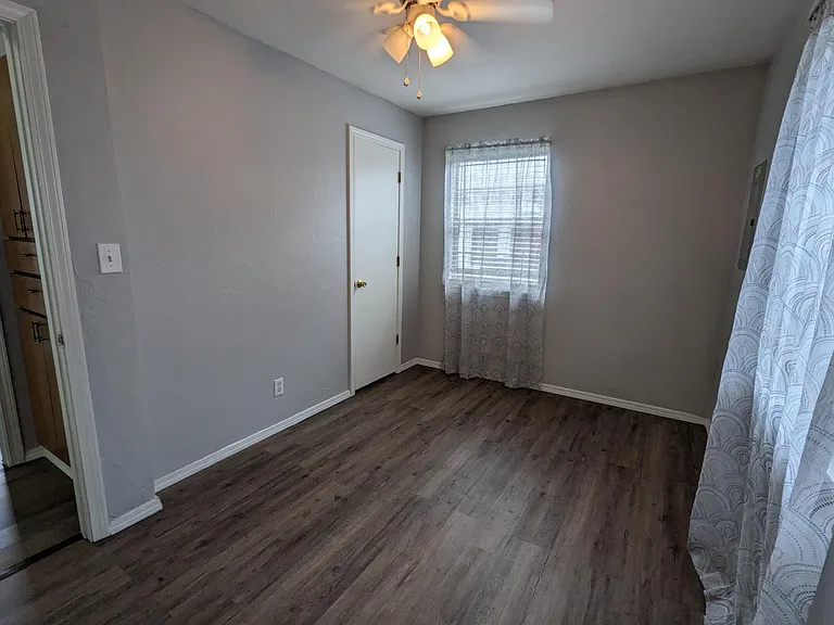 417 W Pulaski St — Photo 12