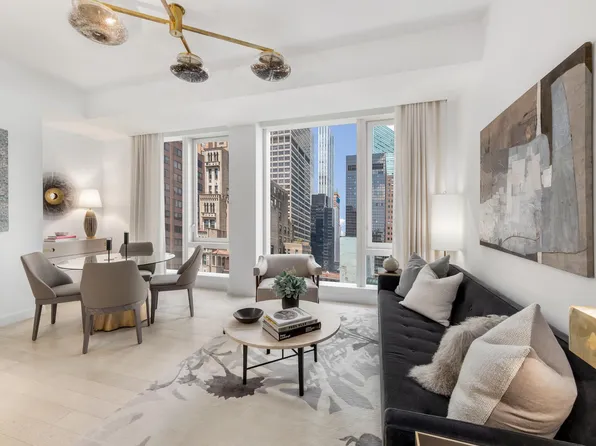 138 East 50th Street image 1 of 21