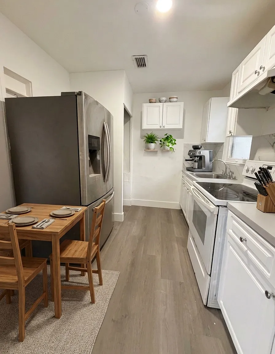 3 bed, $2,600 — Photo 2