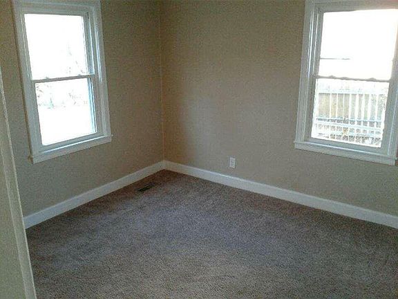 3rd image of 1313 Sewanee Dr