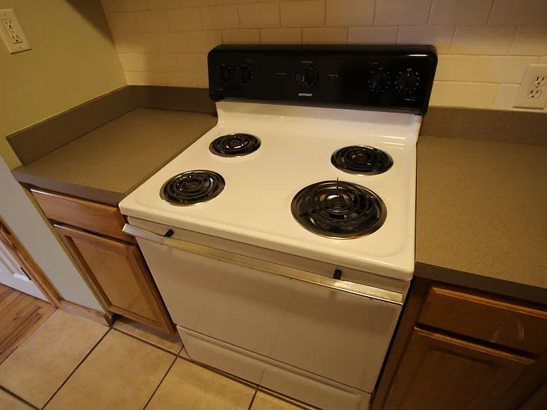 1001 S 1st St — Photo 7