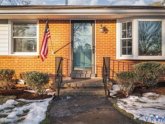 2nd image of 2720 Omega Rd