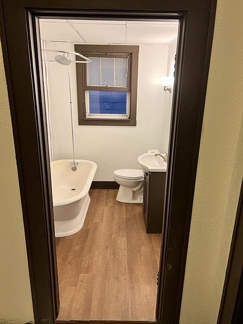 1st image of 1-3003 Elm St #1