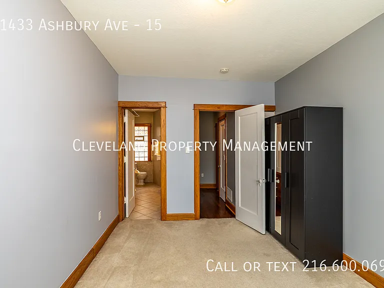 11433 Ashbury Ave #15 — Photo 18