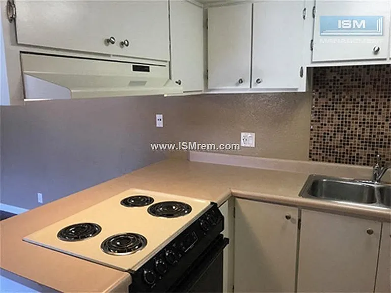 Delta Village Apartments — Photo 7