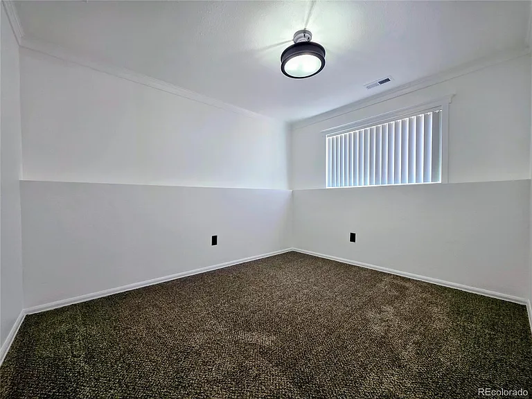 334 Wooster Ave — Photo 28