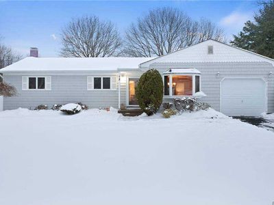 8 Marta Rd, Centereach, NY, 11720