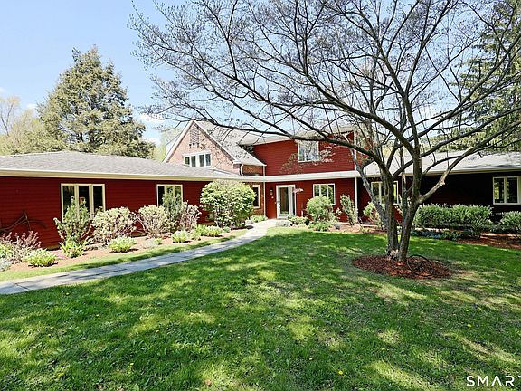 5th image of 68 Bloomer Road