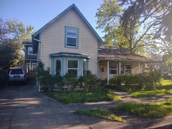 246 C St, Springfield, OR 97477