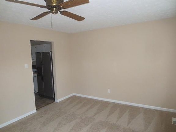 5th image of 1078 Trent Blvd