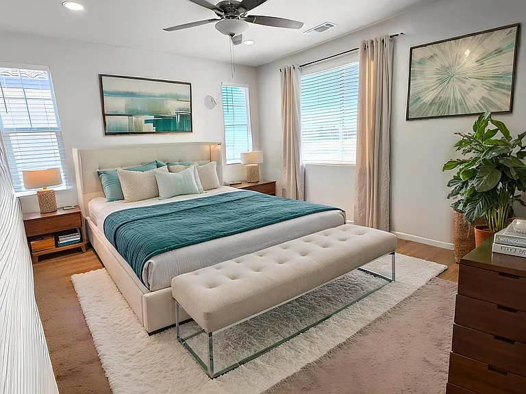 1547 S Oliveira Dr — Photo 4