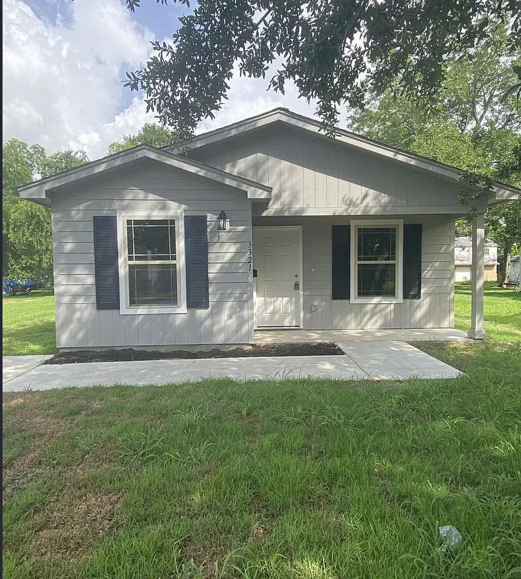 3 bed, 1040 sqft, $1,475 — Photo 1