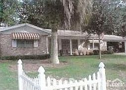 1st image of 1877 Woodleigh Dr W