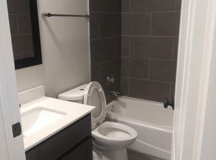 6704 Alpine Ln APT 6, Westmont, IL 60559