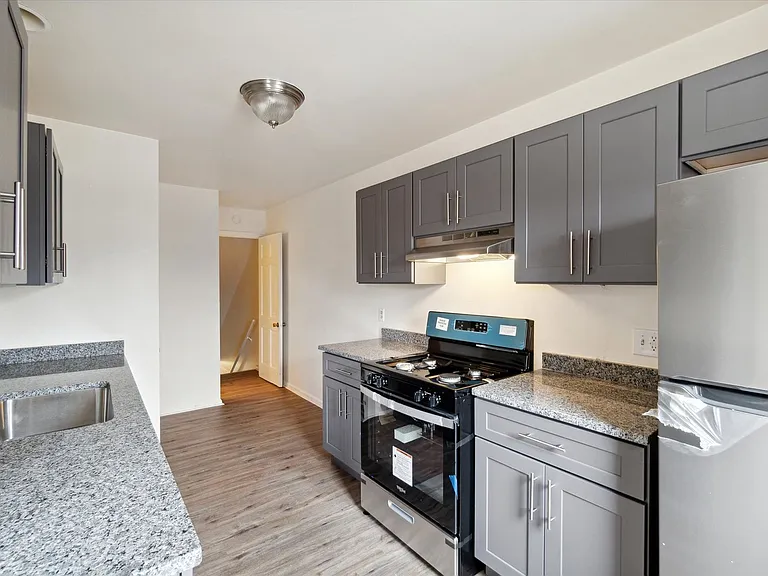 2601 Germain Dr — Photo 9