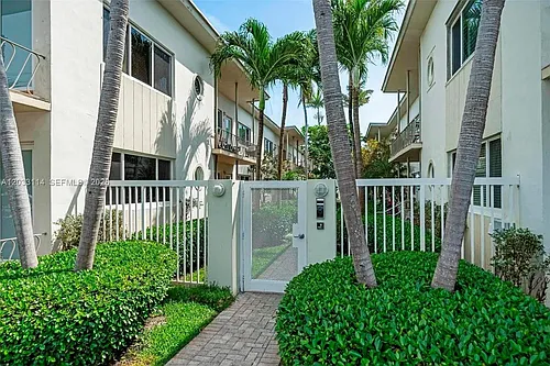 1100 Venetian Way #2B Photo 1 1100 Venetian Way #2B Photo 1