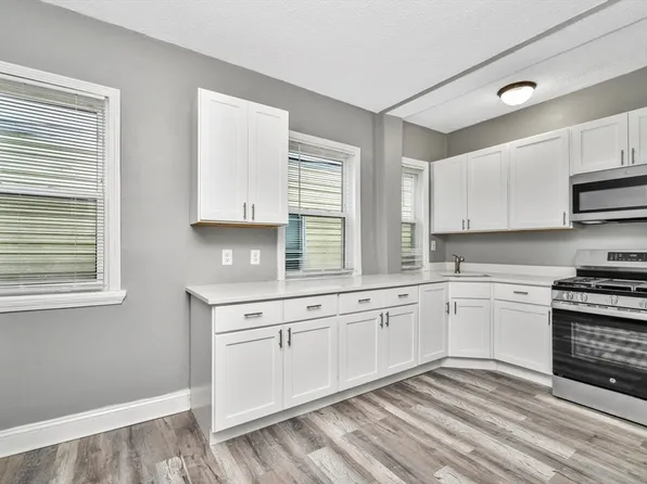 352 Norfolk St APT 3, Dorchester, MA 02124