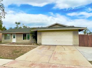 7548 Pinyon Ave, Fontana, CA 92336