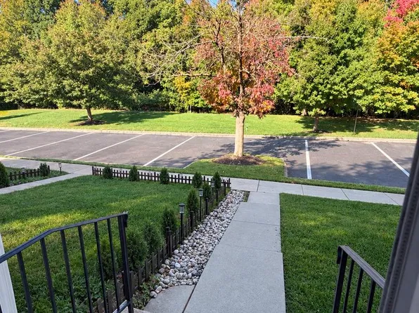 31 Dunmoor Ct S, Hamilton, NJ 08690
