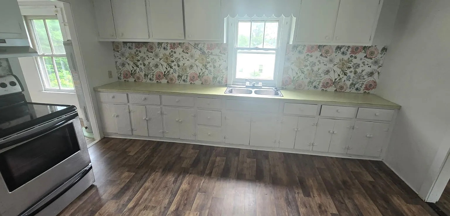 2 bed, 915 sqft, $995 — Photo 2