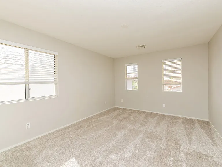 5044 Drifting Creek Ave — Photo 12