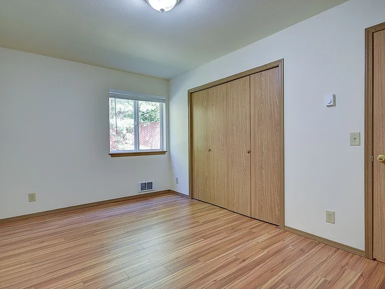 M0833 Arbor Terrace Condo's — Photo 43