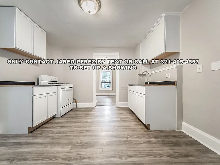 2036 Lark St #2 — Photo 11