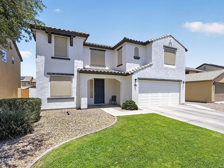 734 W Desert Seasons Dr — Photo 1