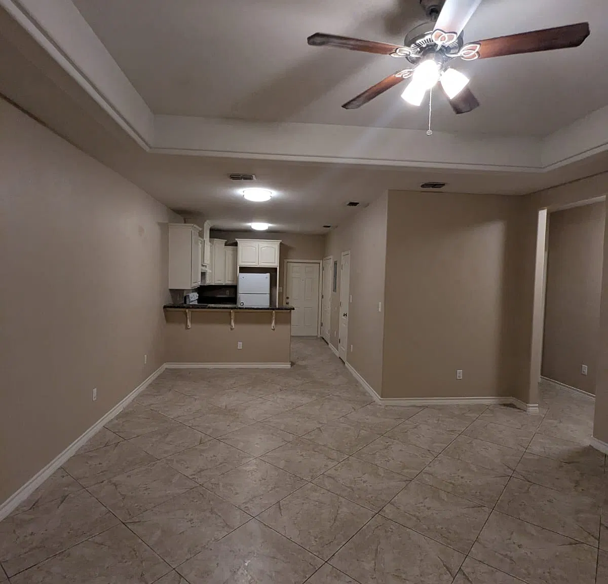 2 bed, 1300 sqft, $1,295 — Photo 2