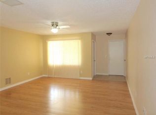 1506 Cromwell Dr, Tarpon Springs, FL 34689