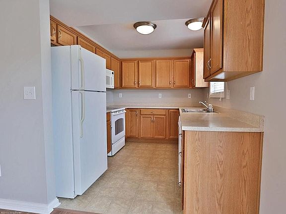 4th image of 512 Jurich Ct