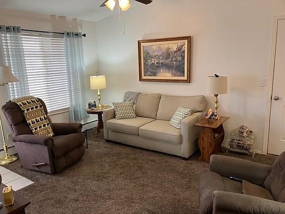 2nd image of 2944 N Palace Cir #B