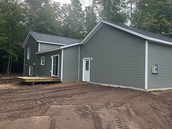 4th image of 17776 Fewins Rd