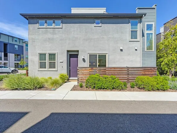 141 Log Pond Ln, Sacramento, CA 95818
