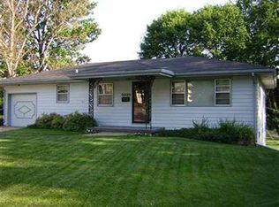5035 Bancroft Cir, Omaha, NE 68106