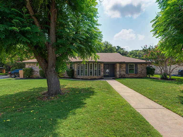 7716 Perkins Dr — Photo 22